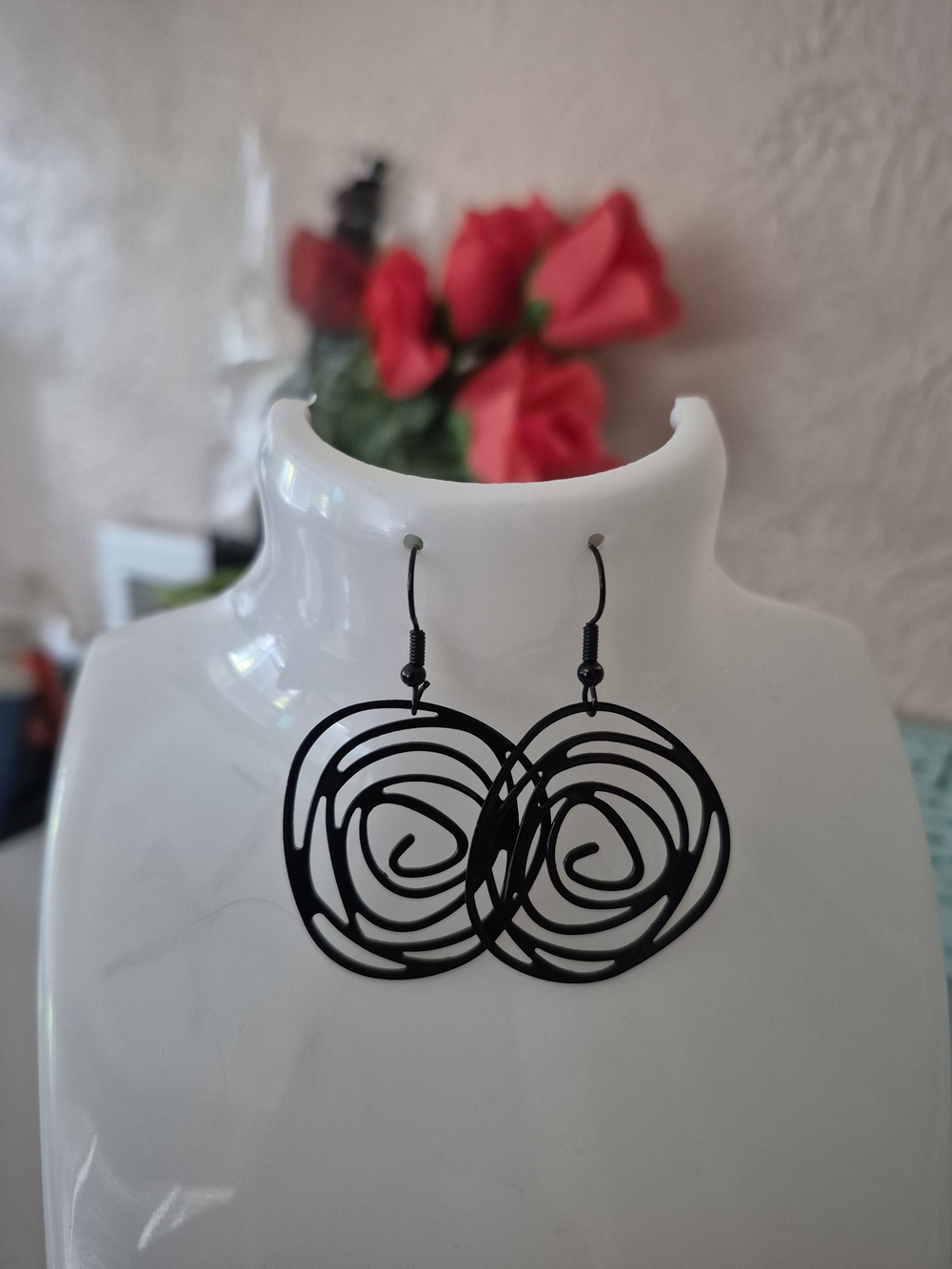Black Spiral Dangling Earrings for Women ☆ Drop Stylish Lightweight Fashion
